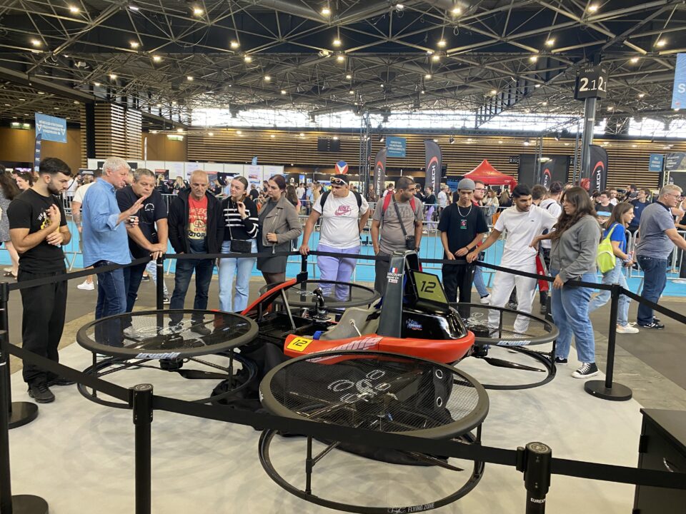 salon de l'automobile Lyon Lovenie